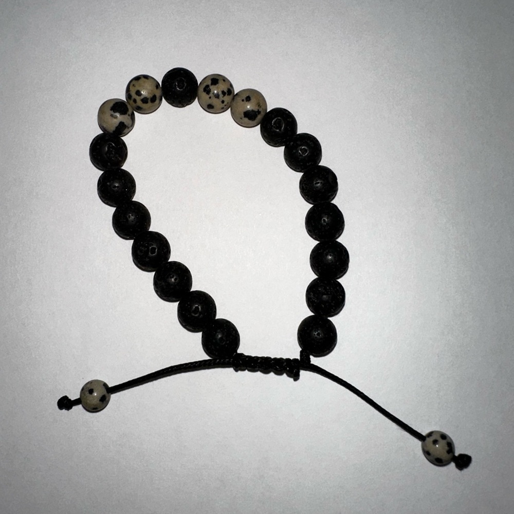 Black lava bracelet with pull strings